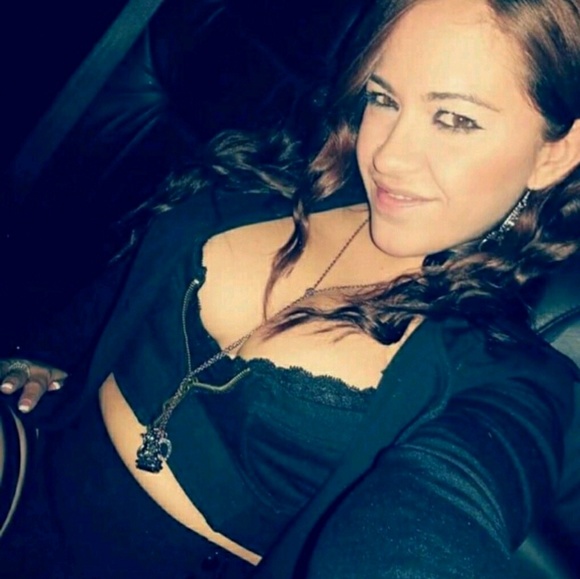 Meet your Posher, Jessica - Picture 1 of 1